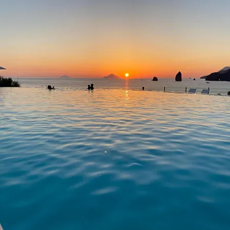 Hotel Therasia Sea And - The Leading Of The World