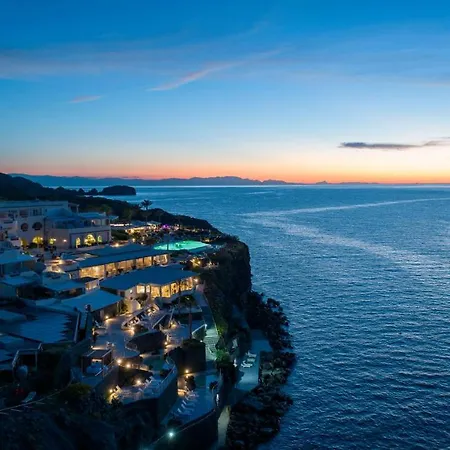 Therasia Sea And - The Leading Of The World 5*