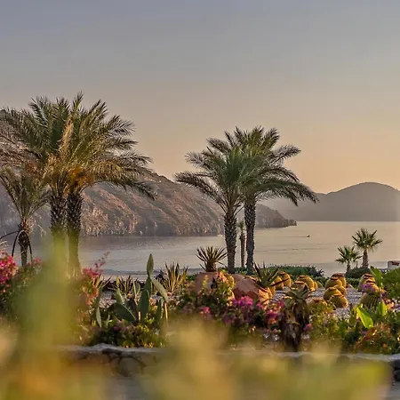 Hotel Therasia Sea And - The Leading Of The World