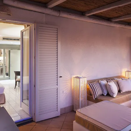 Therasia Sea And - The Leading Of The World 5*