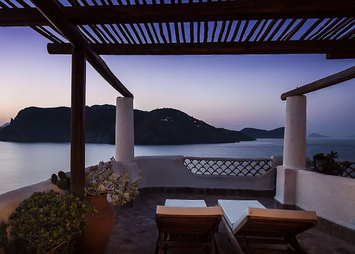 Therasia Sea And - The Leading Of The World Hotel