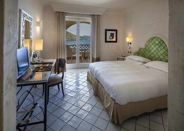 Therasia Sea And - The Leading Of The World Hotel