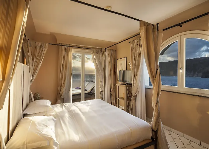 Therasia Sea And - The Leading Of The World 5* Vulcano (Isola)