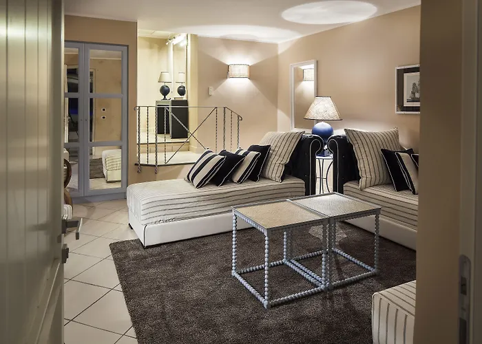 Hotel Therasia Sea And - The Leading Of The World