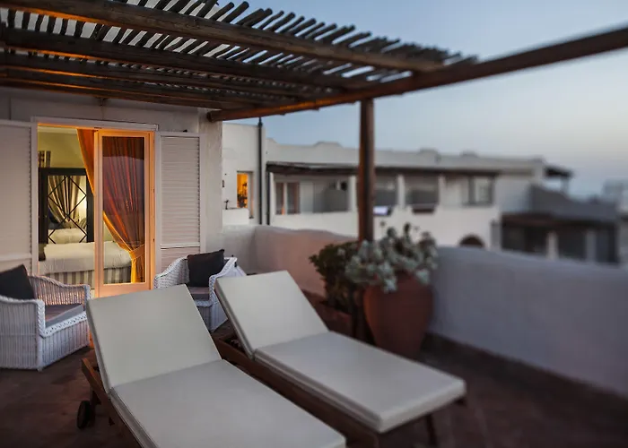 Therasia Sea And - The Leading Of The World