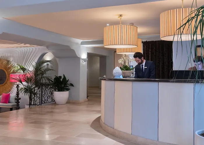 Therasia Sea And - The Leading Of The World 5*